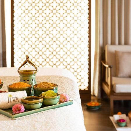 Taj Ganges Varanasi Eksteriør bilde Ayurvedic spa