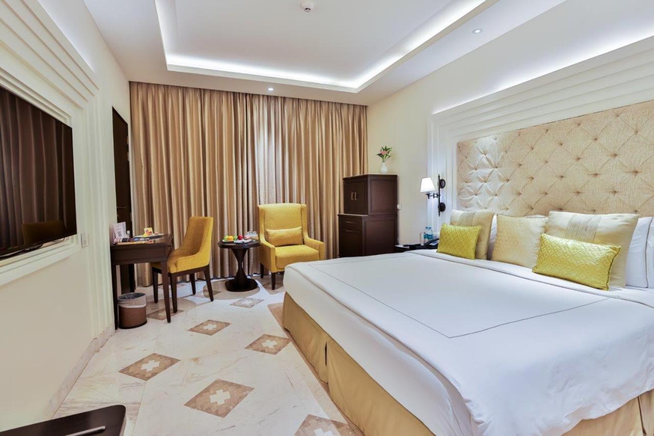 Taj Ganges Varanasi Eksteriør bilde Deluxe Room